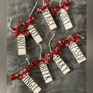 COPY - Ornament set of 8.
